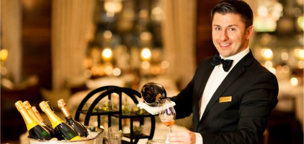 What Does A Restaurant Assistant General Manager Do